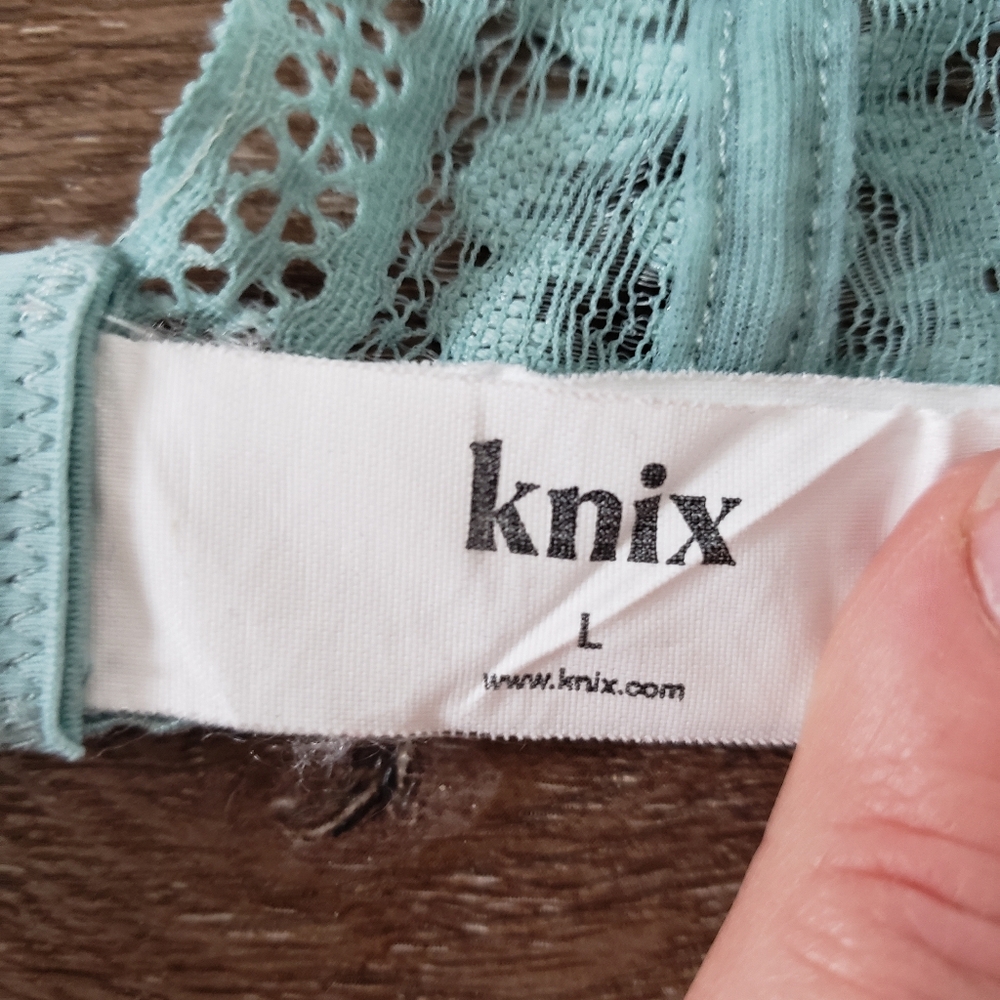 Knix Deep V Lace Bralette in Sage, Size Large 36A 36B 36C - Picture 15 of 16